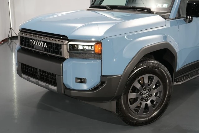2027 Toyota J250 Land Cruiser Prado - Image 5 of 31