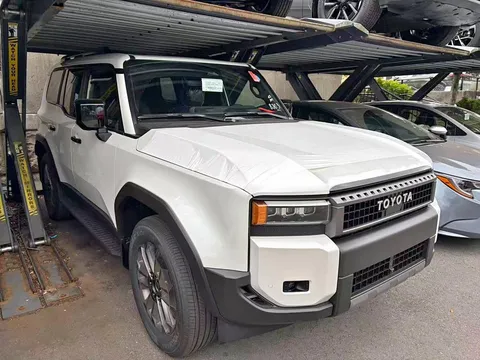 2027 Toyota Land Cruiser Premium
