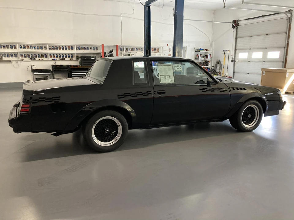 1987 Buick Grand National GNX - Image 22 of 31