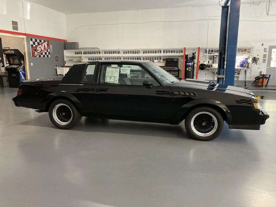 1987 Buick Grand National GNX - Image 25 of 31