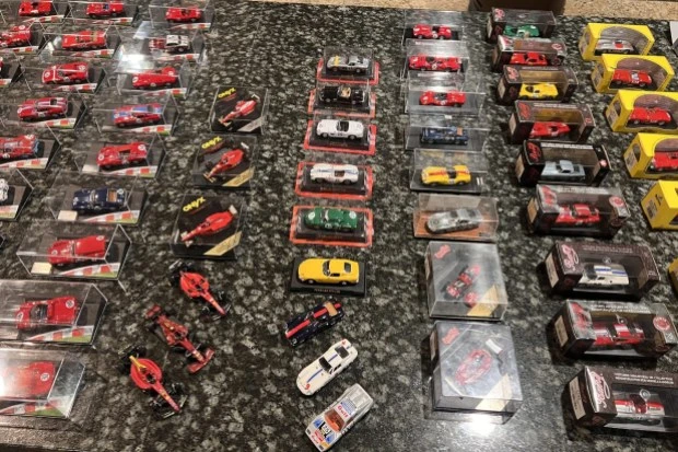 Parts & Memorabilia Scale Models - Image 2 of 5