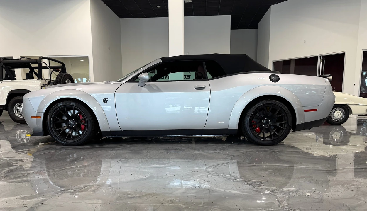 2023 Dodge Challenger SRT Hellcat 3rd Gen - Image 12 of 31