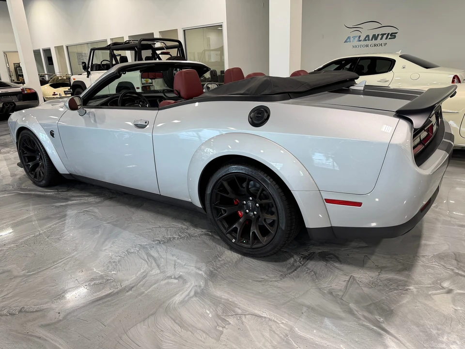 2023 Dodge Challenger SRT Hellcat 3rd Gen - Image 9 of 31