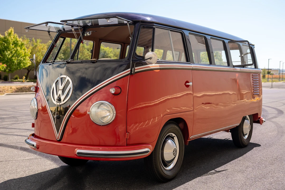 1958 Volkswagen Split-Window Bus - Image 2 of 31