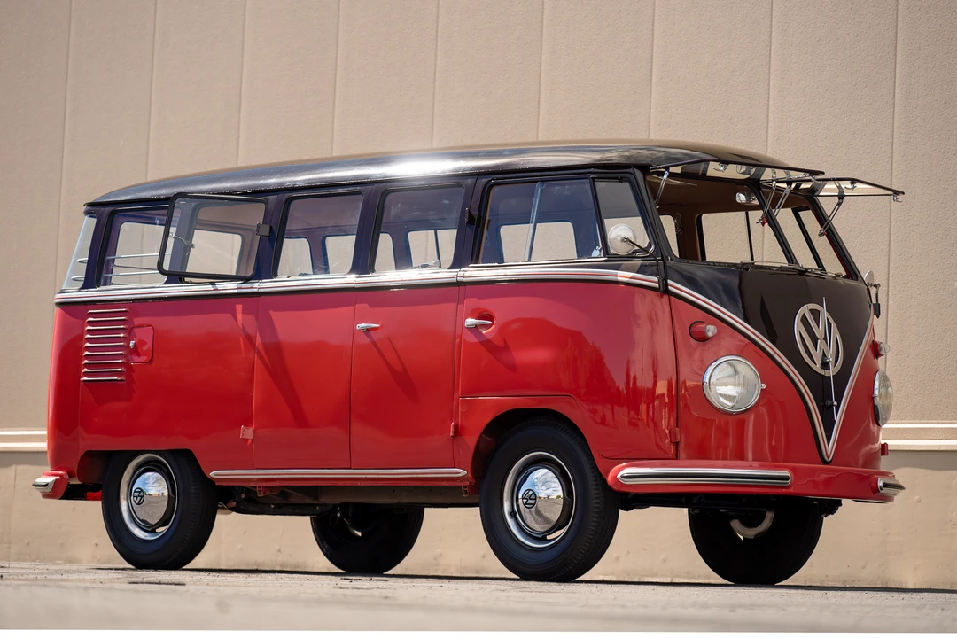 1958 Volkswagen Split-Window Bus - Image 10 of 31