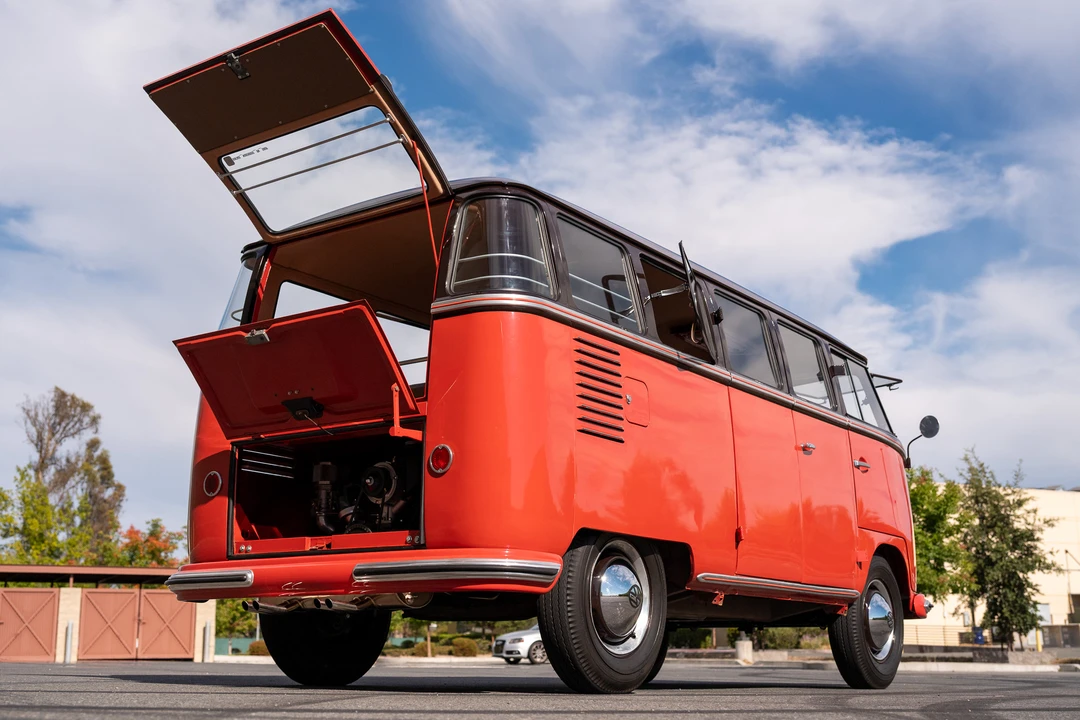 1958 Volkswagen Split-Window Bus - Image 20 of 31