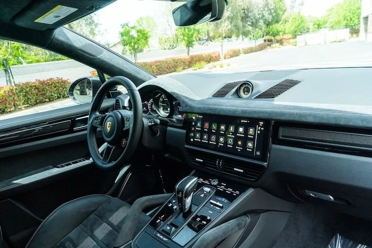 2022 Porsche 9Y0/9Y3 Cayenne Turbo GT - Image 7 of 9