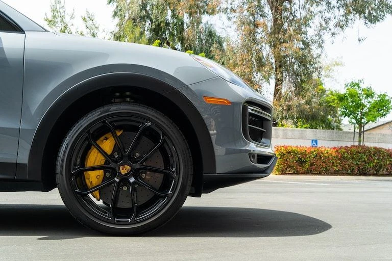 2022 Porsche 9Y0/9Y3 Cayenne Turbo GT - Image 5 of 9