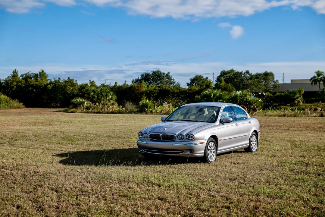 2002 Jaguar X-Type - Image 2 of 31
