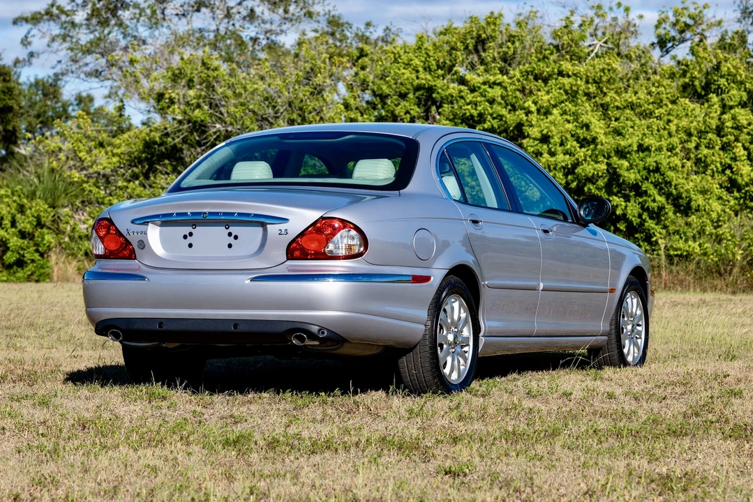 2002 Jaguar X-Type - Image 8 of 31