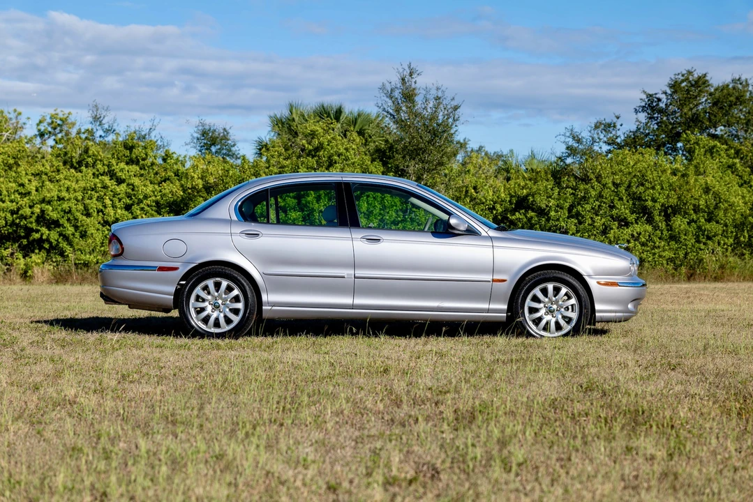 2002 Jaguar X-Type - Image 12 of 31
