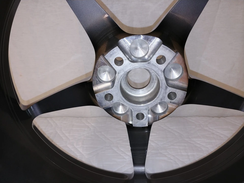 Parts & Memorabilia Other Wheels - Image 10 of 31