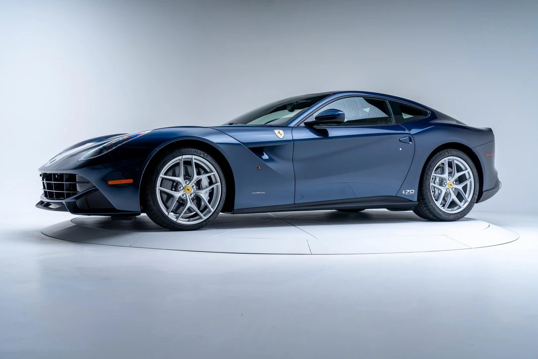 2017 Ferrari F12berlinetta - Image 2 of 31