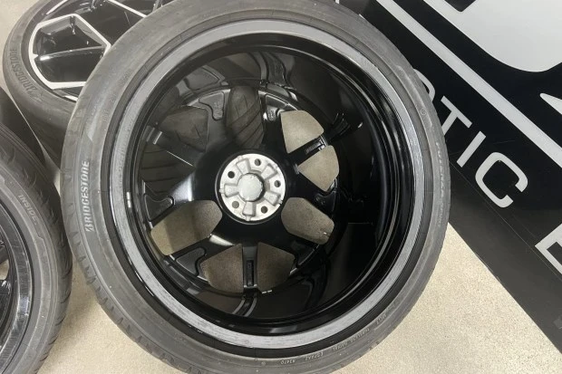 Parts & Memorabilia Speedline Wheels - Image 4 of 6