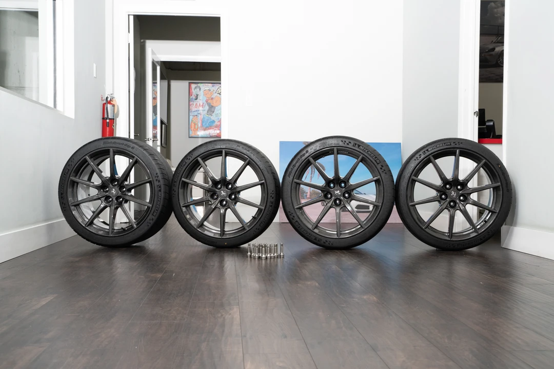 Parts & Memorabilia Other Wheels - Image 3 of 31