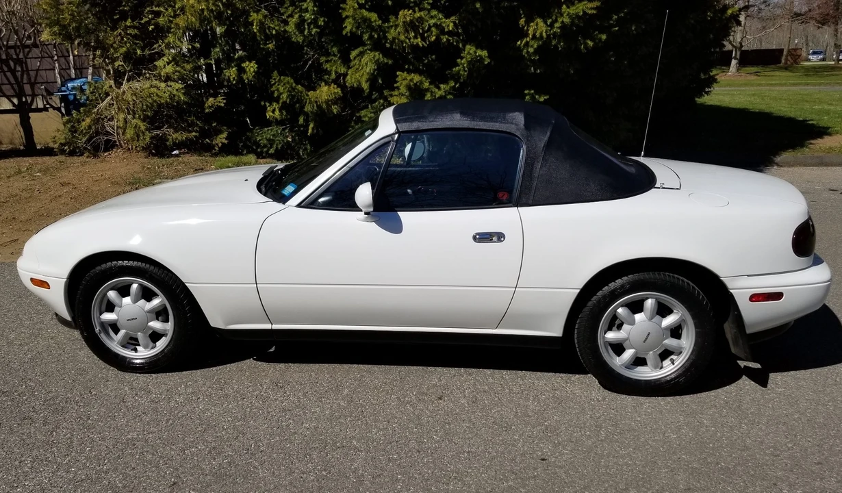 1990 Mazda NA MX-5 Miata - Image 11 of 31