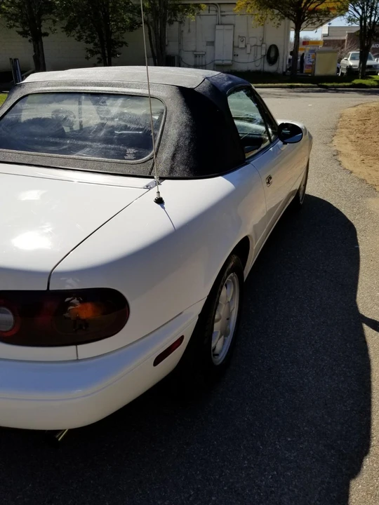 1990 Mazda NA MX-5 Miata - Image 14 of 31