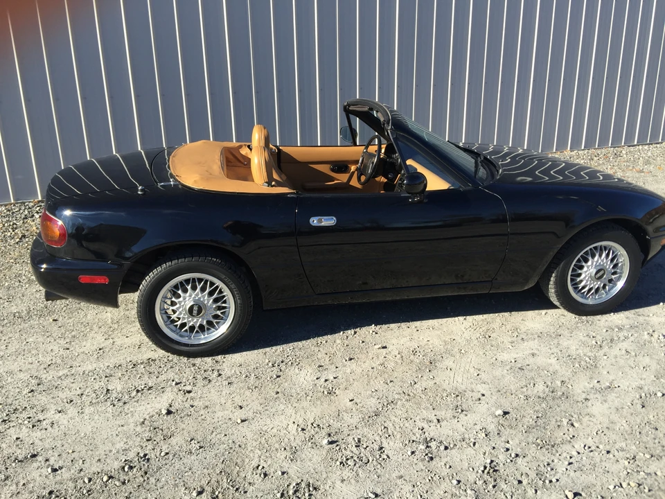1992 Mazda NA MX-5 Miata - Image 14 of 31