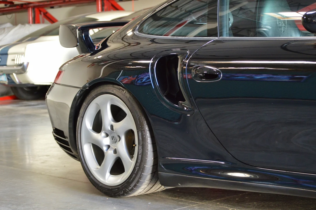 2002 Porsche 996 Turbo - Image 25 of 30