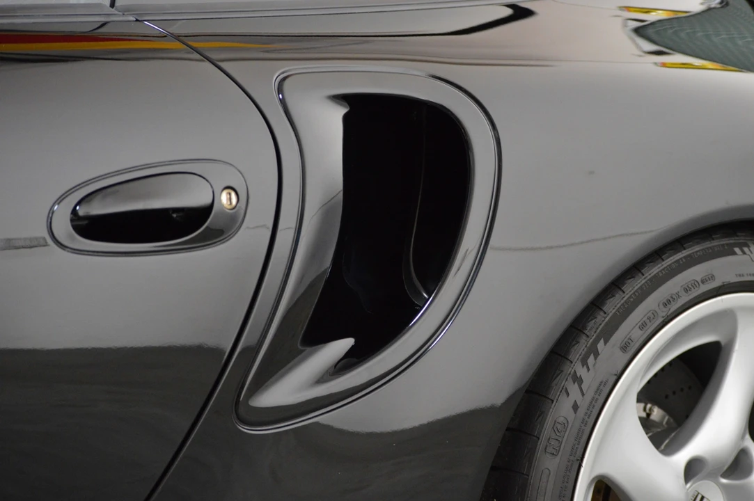2002 Porsche 996 Turbo - Image 28 of 30