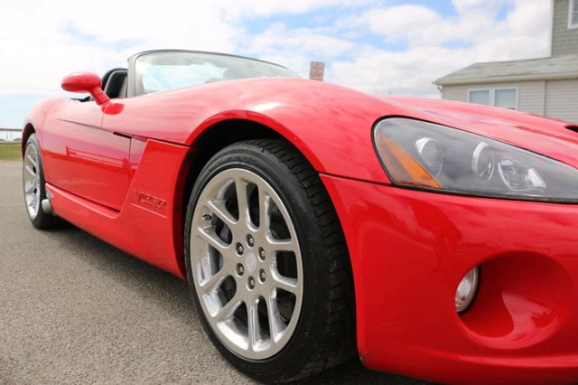 2003 Dodge Viper 3rd Gen - Image 9 of 31
