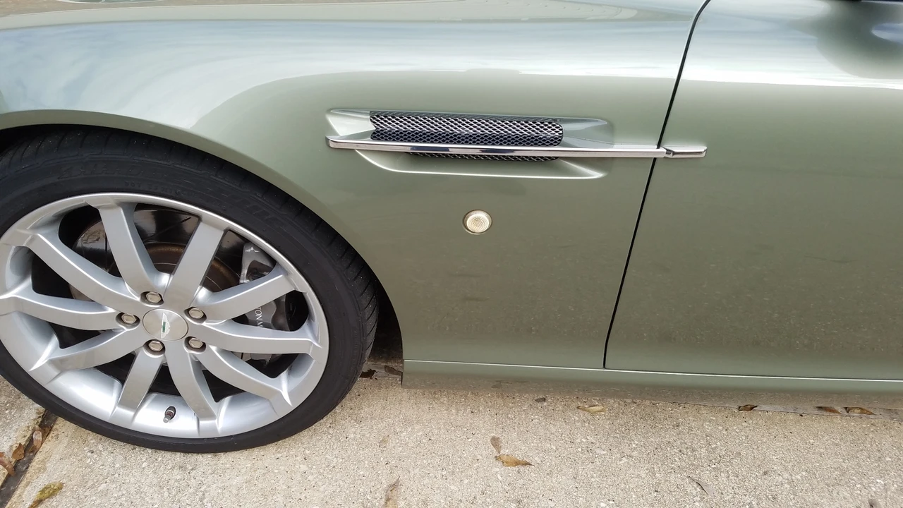 2005 Aston Martin DB9 - Image 16 of 31