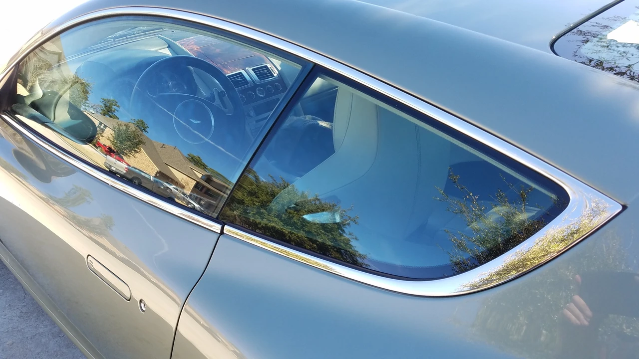2005 Aston Martin DB9 - Image 17 of 31