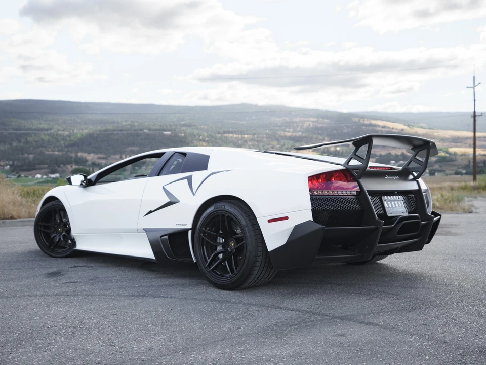 2010 Lamborghini Murcielago LP670-4 SV - Image 8 of 31