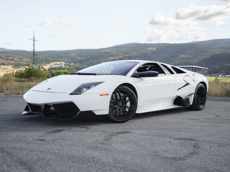 2010 Lamborghini Murcielago LP670-4 SV - Image 2 of 31