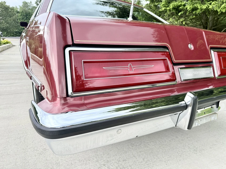 1979 Ford Thunderbird 7th Gen - Image 28 of 31