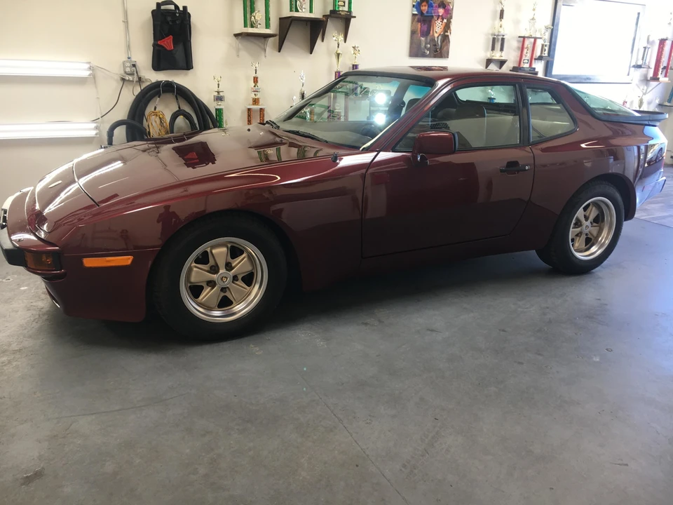1984 Porsche 944 - Image 25 of 31