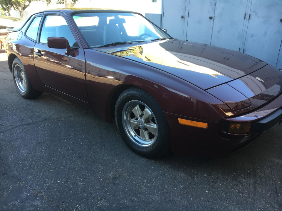 1984 Porsche 944 - Image 29 of 31