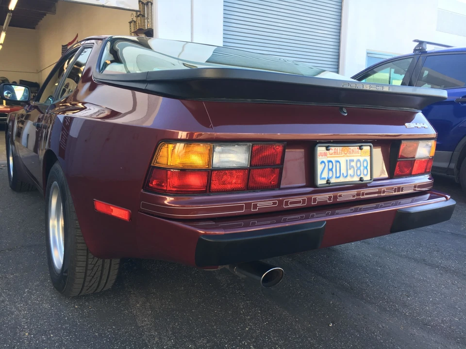 1984 Porsche 944 - Image 26 of 31