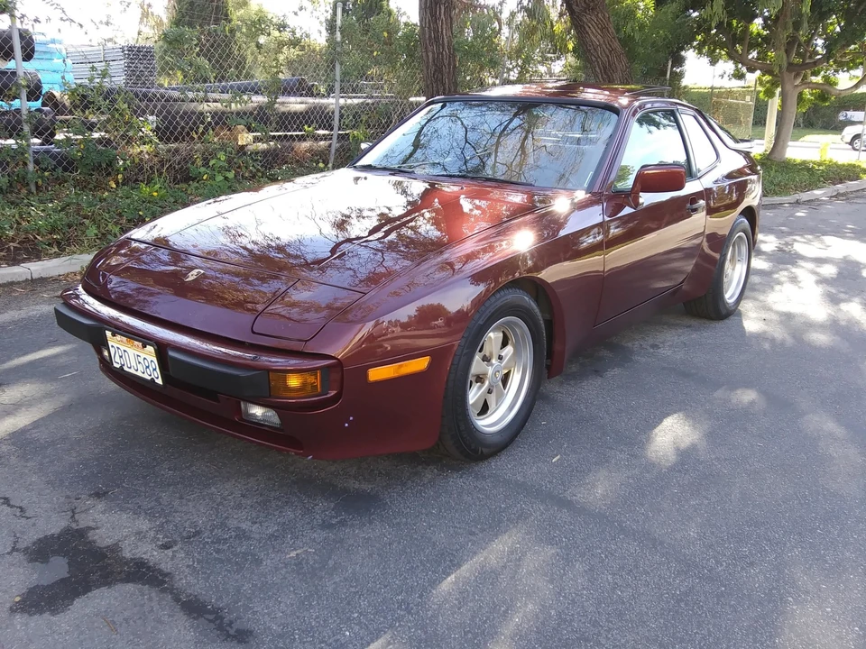 1984 Porsche 944 - Image 2 of 31