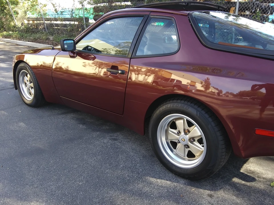 1984 Porsche 944 - Image 8 of 31