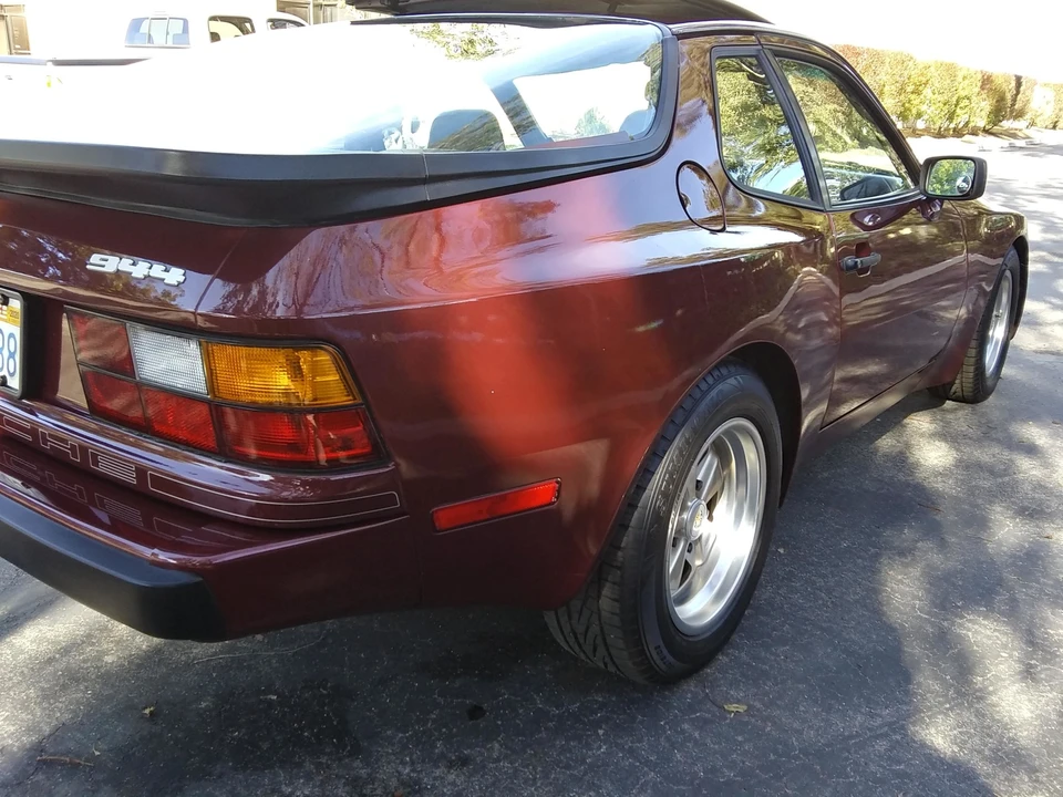1984 Porsche 944 - Image 13 of 31