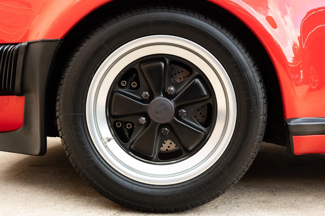 1985 Porsche 911 Carrera 3.2 - Image 14 of 31