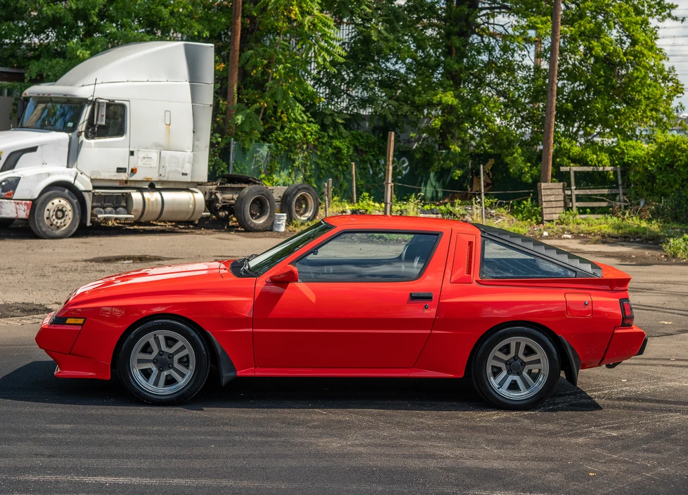 1986 Chrysler Conquest - Image 13 of 31