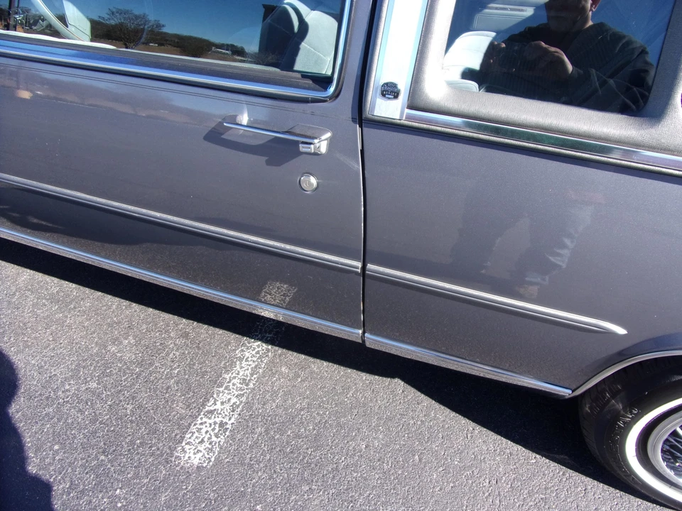 1987 Cadillac DeVille 6th Gen - Image 23 of 31