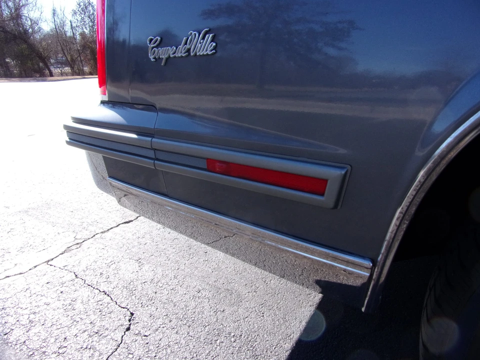 1987 Cadillac DeVille 6th Gen - Image 27 of 31