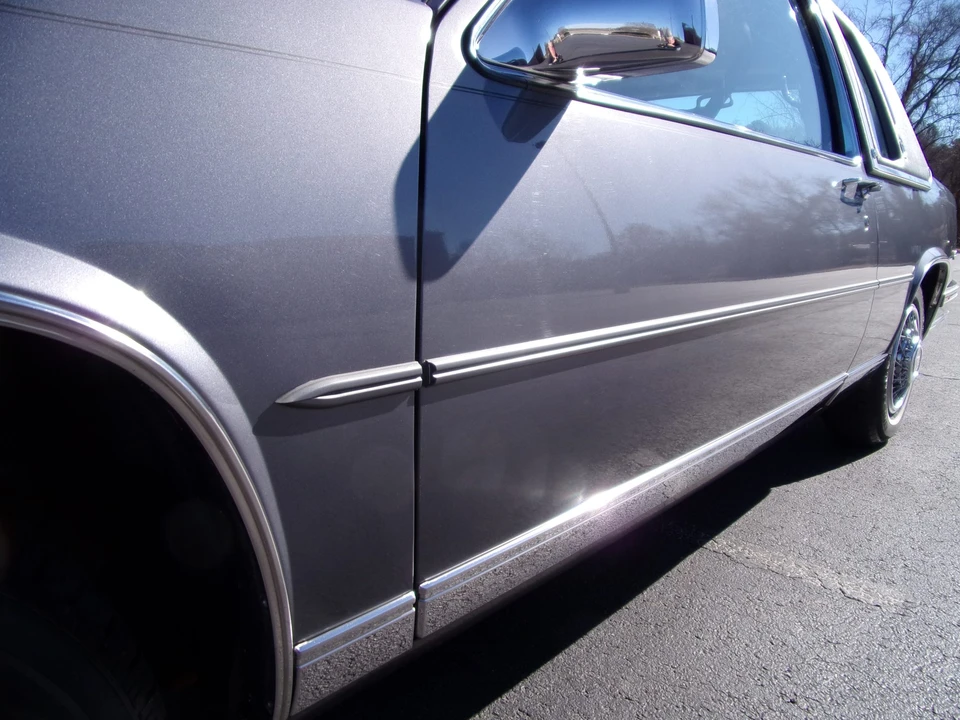 1987 Cadillac DeVille 6th Gen - Image 20 of 31