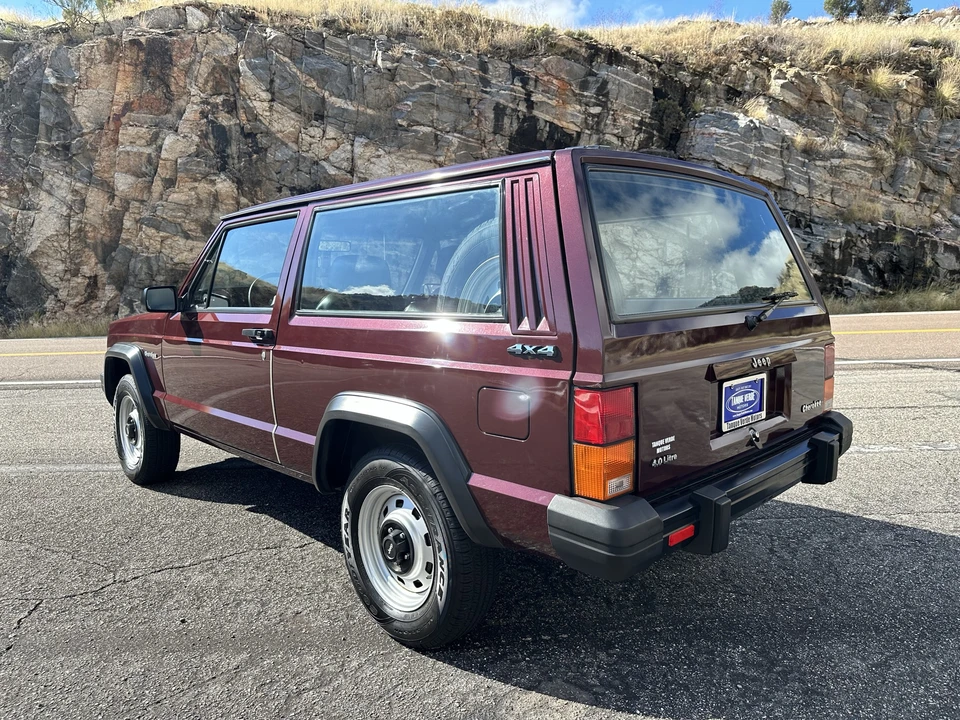 1987 Jeep XJ Cherokee - Image 6 of 31