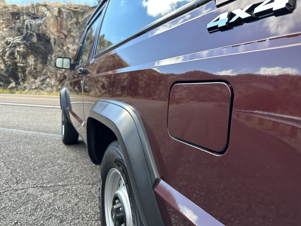 1987 Jeep XJ Cherokee - Image 16 of 31