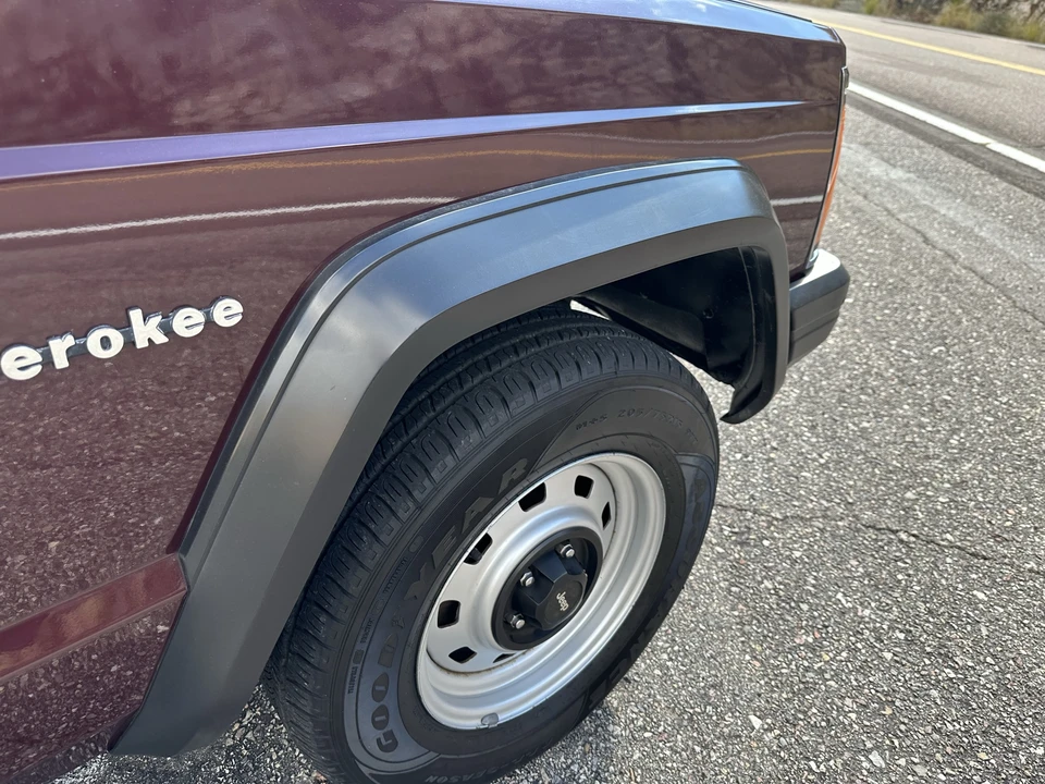 1987 Jeep XJ Cherokee - Image 24 of 31