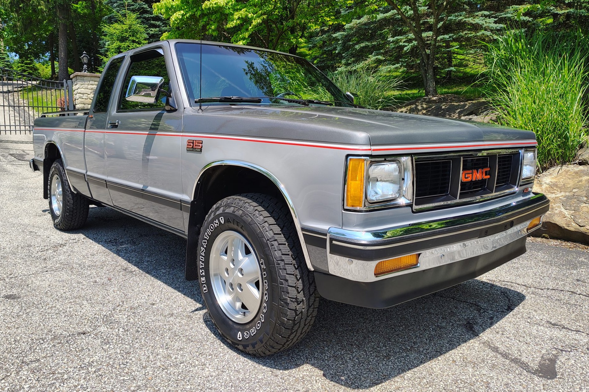 20k-Mile 1988 GMC S-15 Sierra Classic Club Coupe V6 4×4