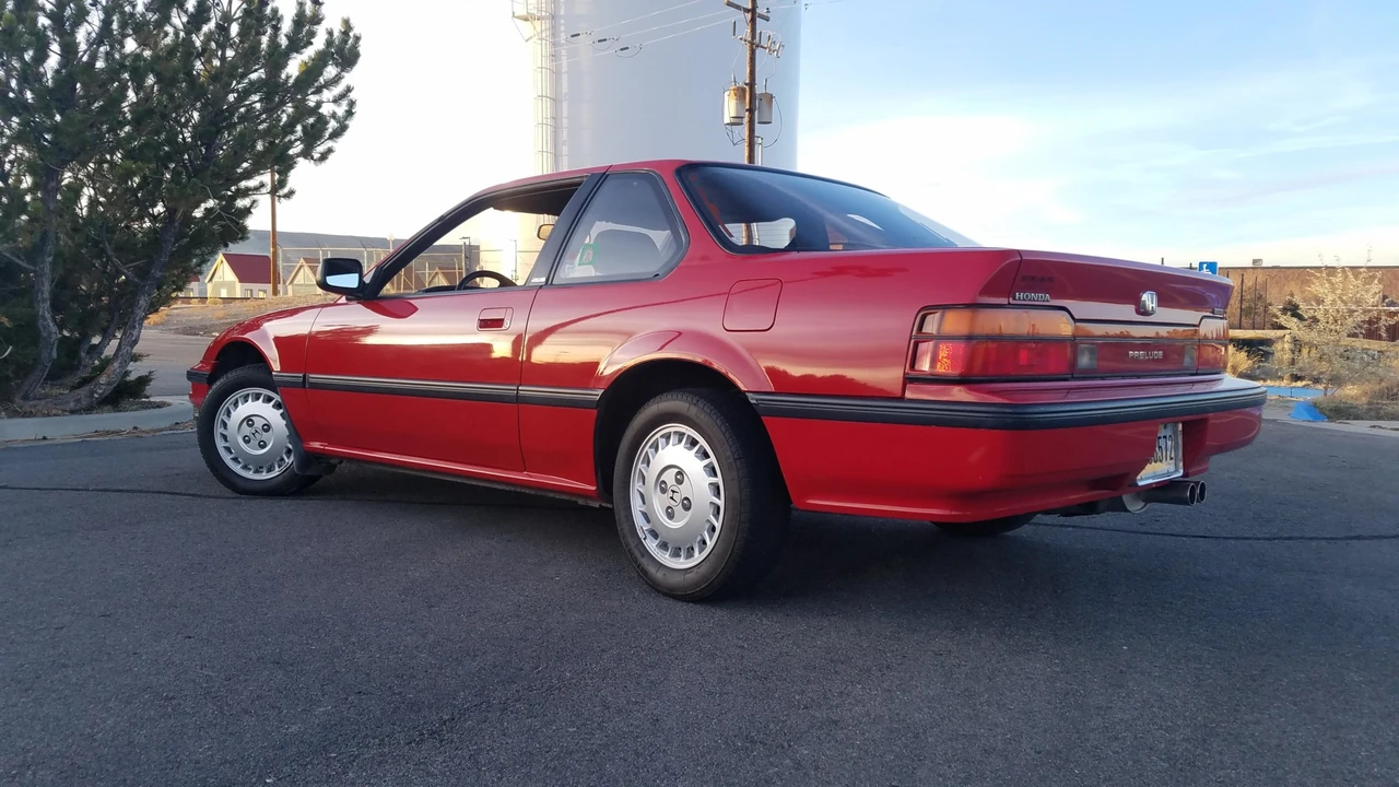 1988 Honda Prelude 3rd Gen - Image 13 of 31