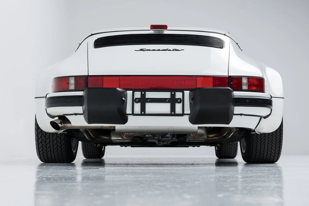 1989 Porsche 911 Carrera 3.2 - Image 11 of 31