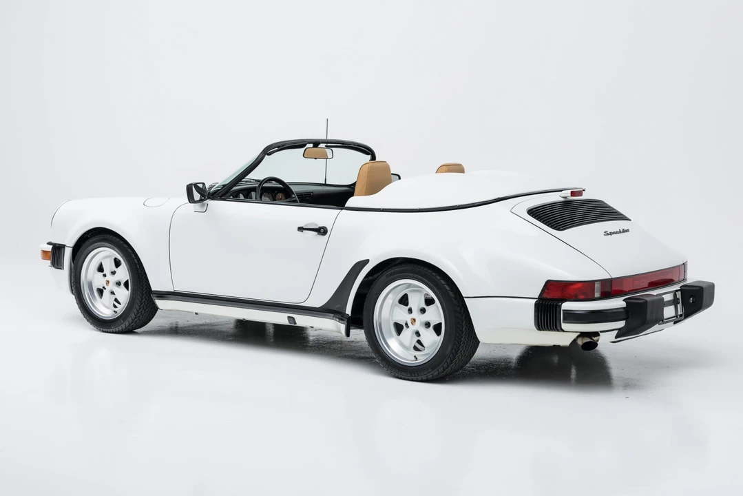1989 Porsche 911 Carrera 3.2 - Image 8 of 31
