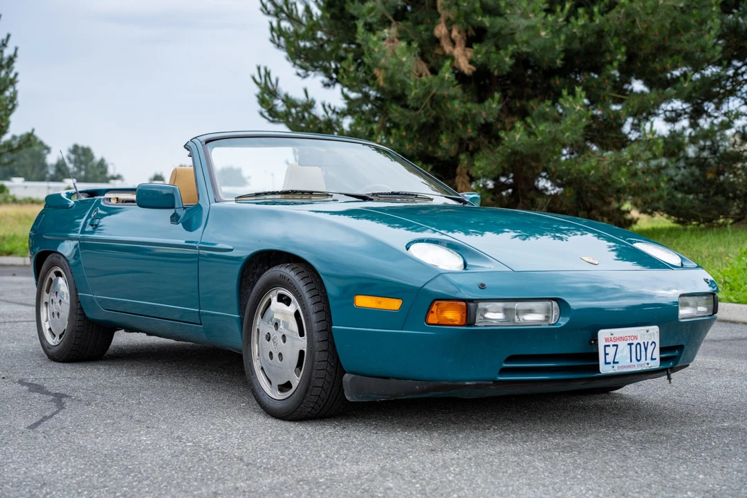 1989 Porsche 928 S4 - Image 1 of 31
