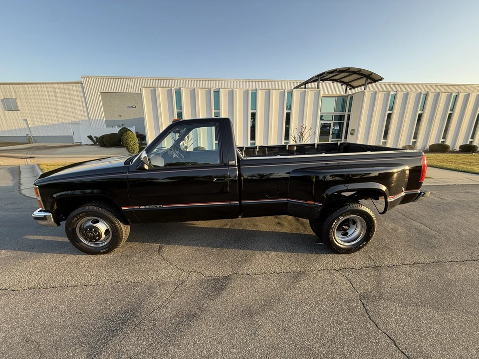 1990 Chevrolet C/K 4th Gen - Image 5 of 31